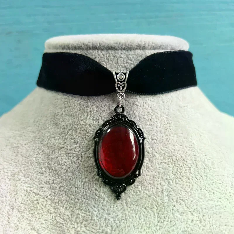 Gothic Vampire Cameo Pendant Choker Velvet Necklace For Women Fashion Witchcraft Jewelry Choker Gifts